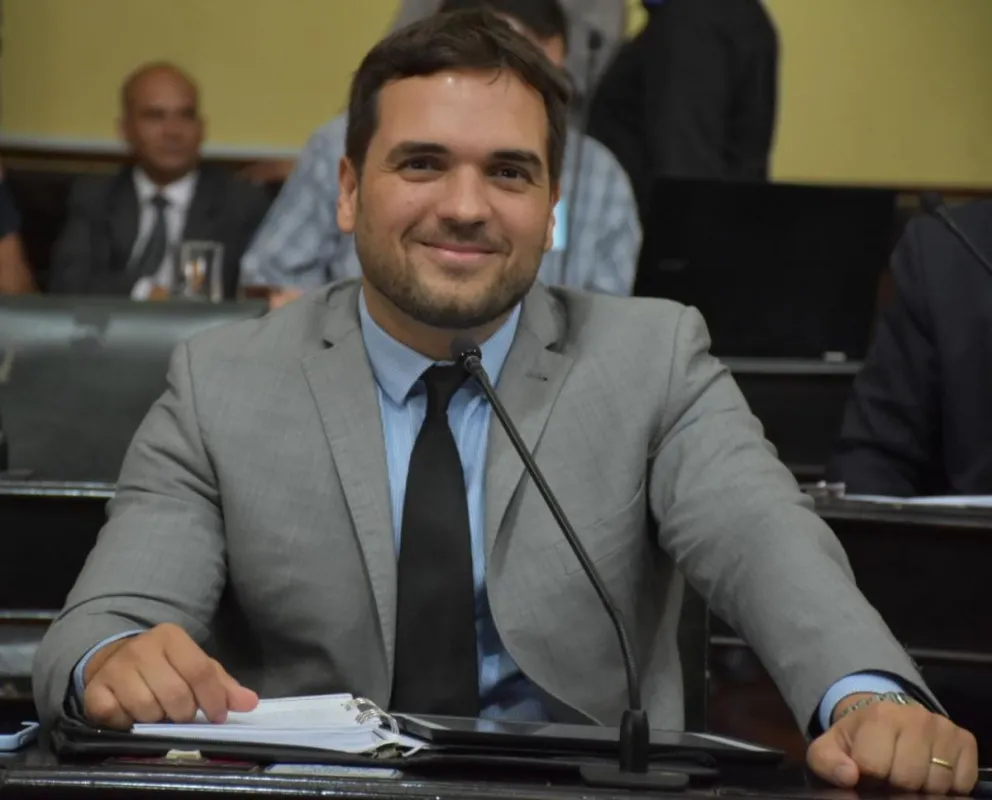 No todos calientan la banca: Juan Cruz Curá ha presentado más de 100 proyectos en beneficio de los salteños