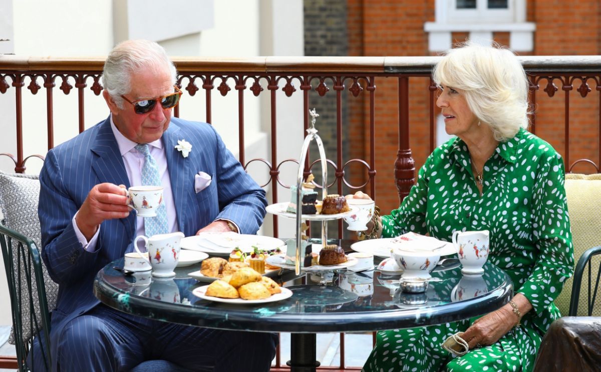 El rey Carlos III y Camila Parker disfrutan de la comida orgánica.