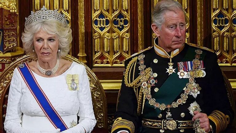 Terribile: è stato rivelato che il re Carlos III ha tradito sua moglie Camilla Parker e ha scatenato la sua rabbia |  Voti critici – Salta
