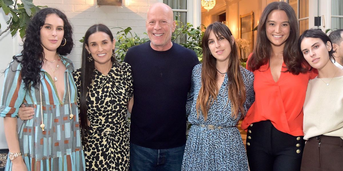 Bruce Willis junto a su familia.
