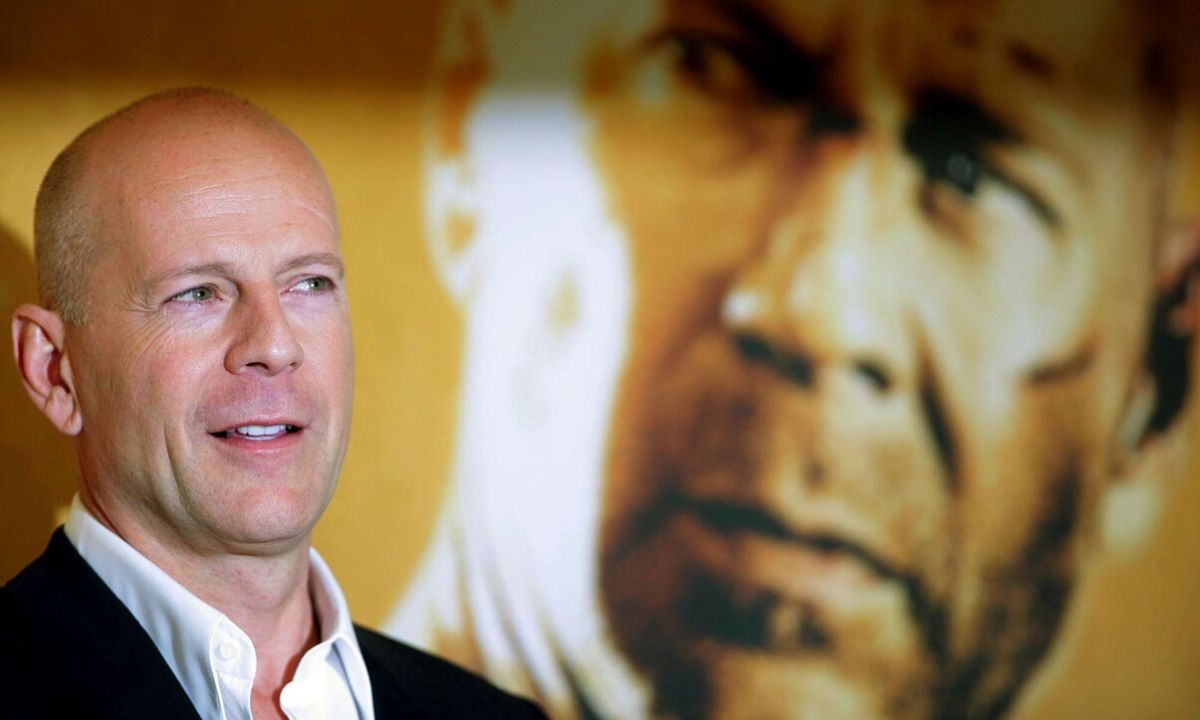 Bruce Willis sufre afasia.