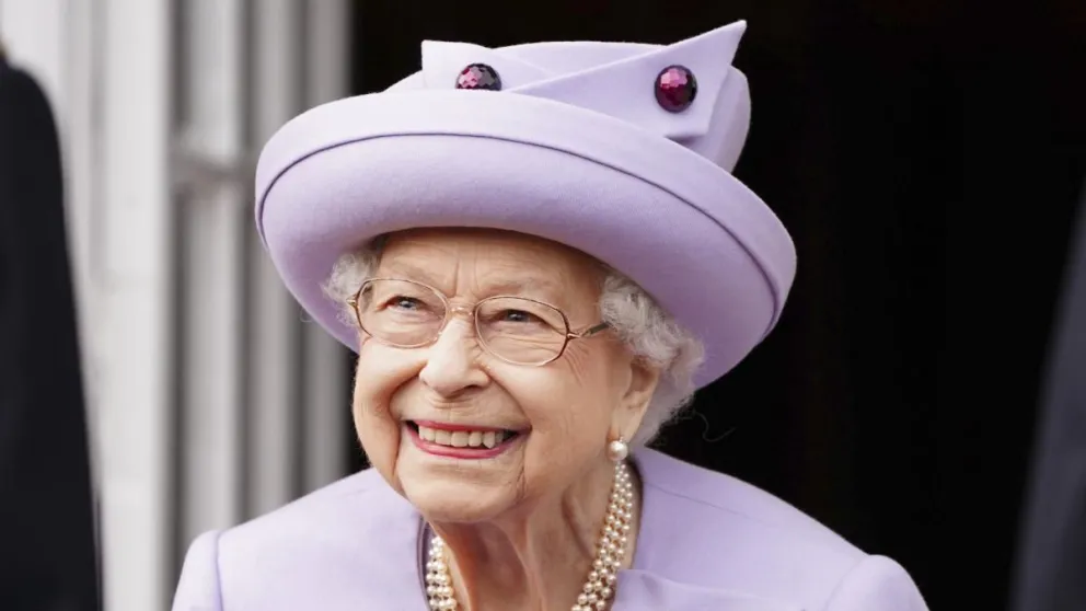 Los ataques de ira de la Reina Isabel II: platos rotos y Lady Di como víctima favorita