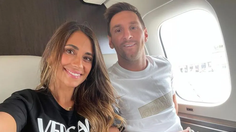 Así es el imponente árbol de Navidad de Lionel Messi y Antonela Roccuzzo: regalos, fotos y más