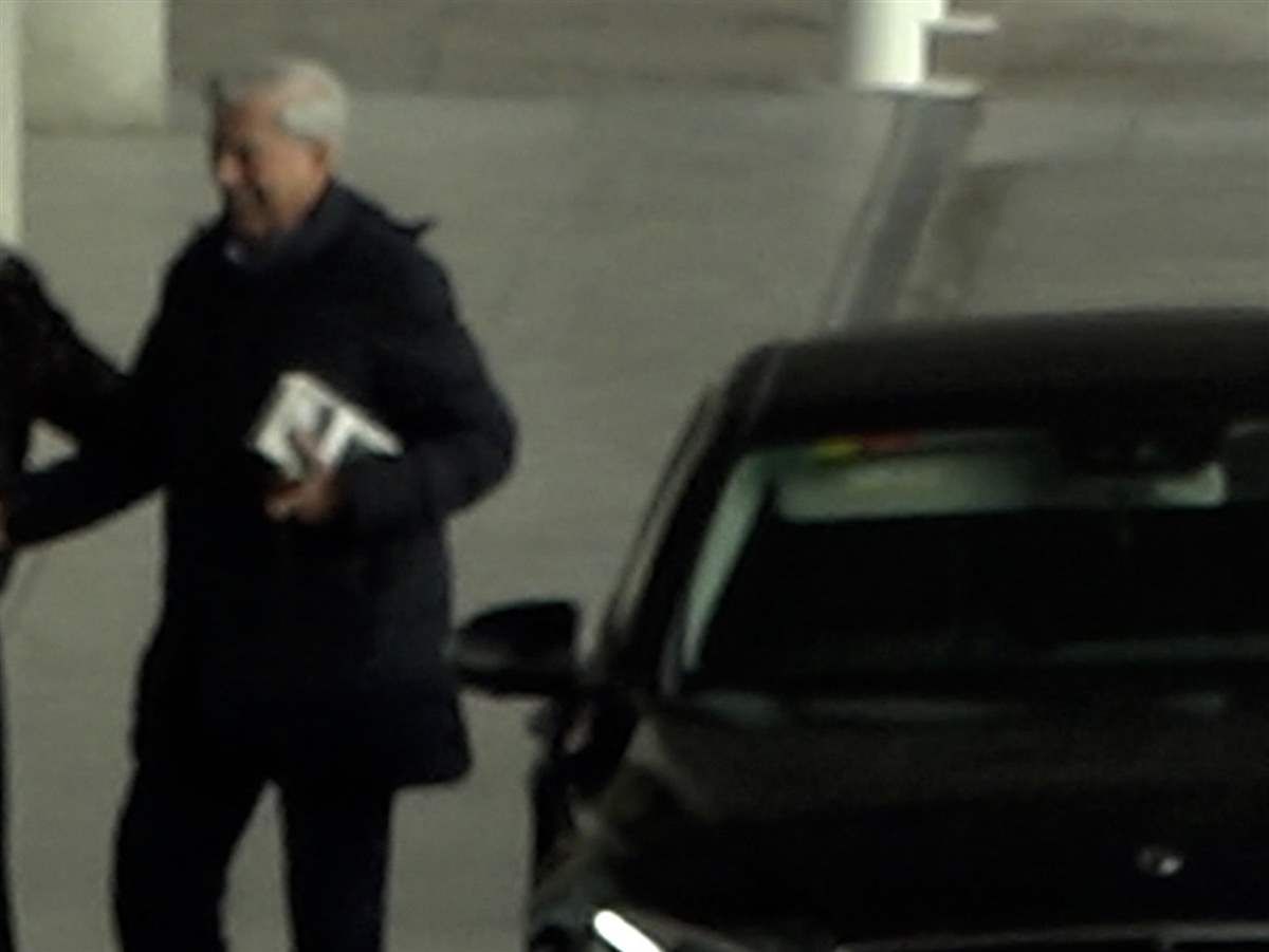 MARIO VARGAS LLOSA