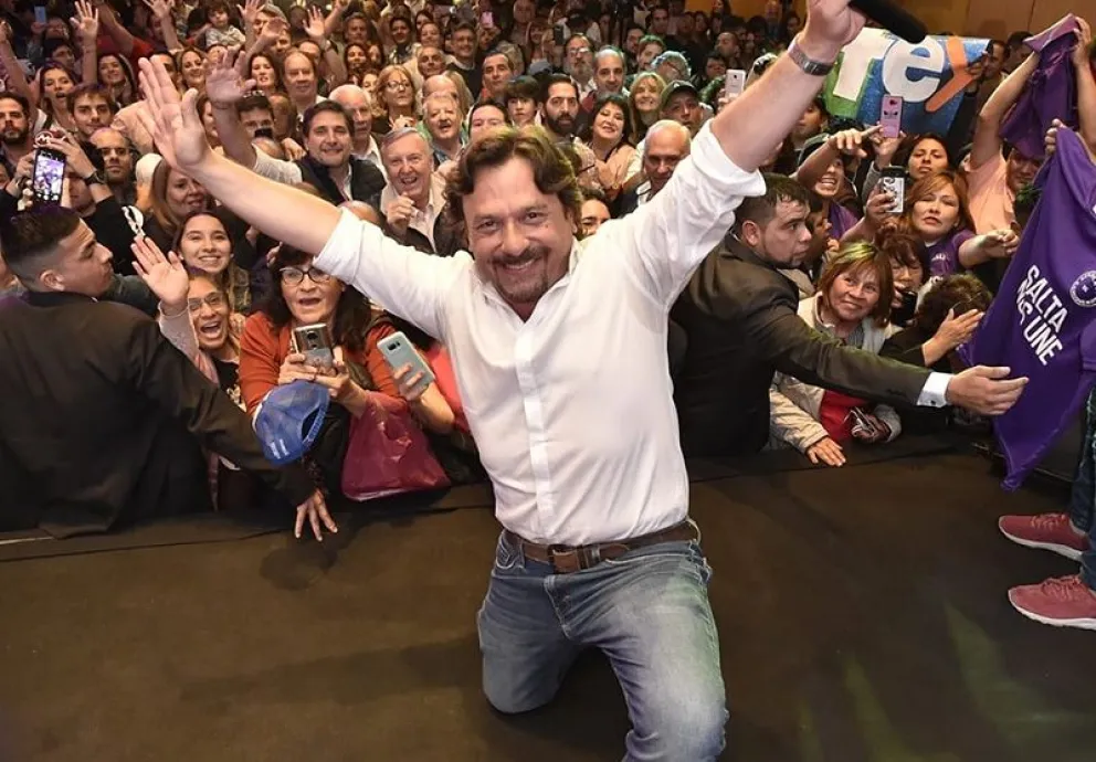 Gustavo Sáenz: "Que el 2023 nos encuentre más unidos, cumpliendo nuestros sueños y construyendo puentes que unan”