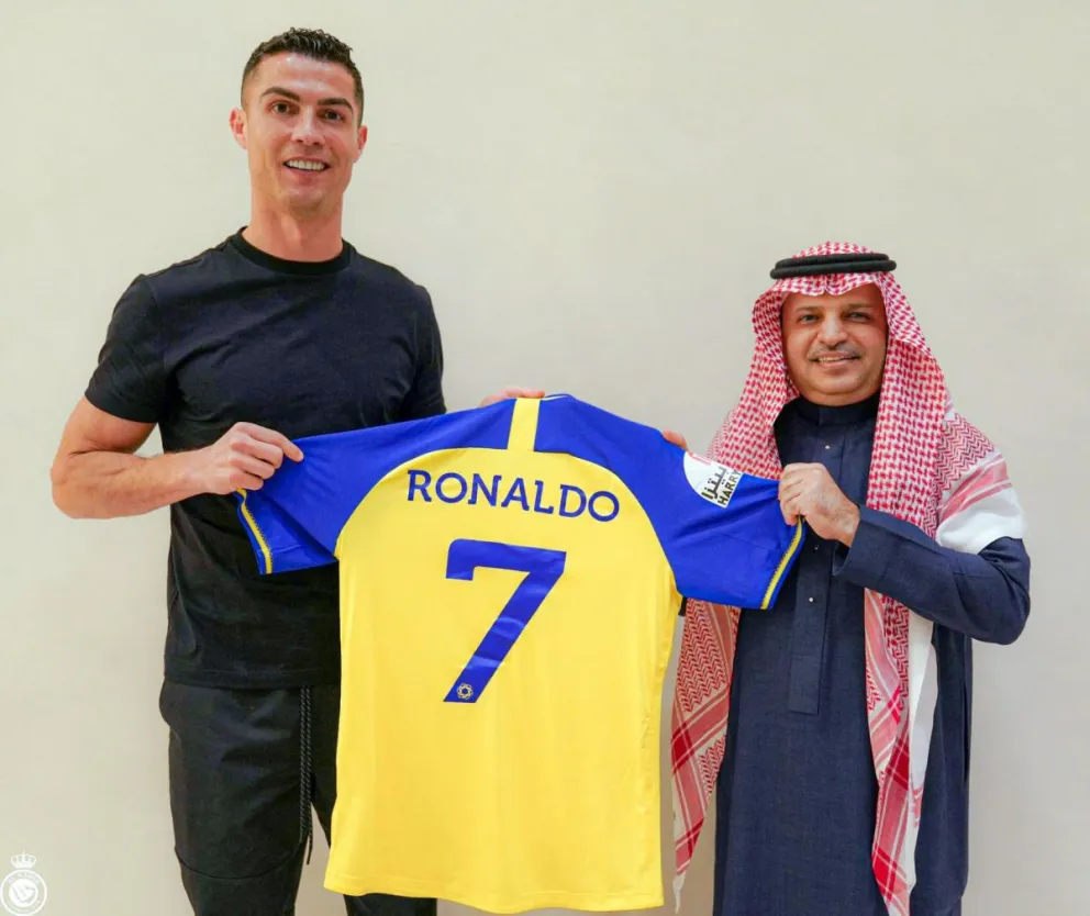El jugador fue presentado en su nuevo equipo.