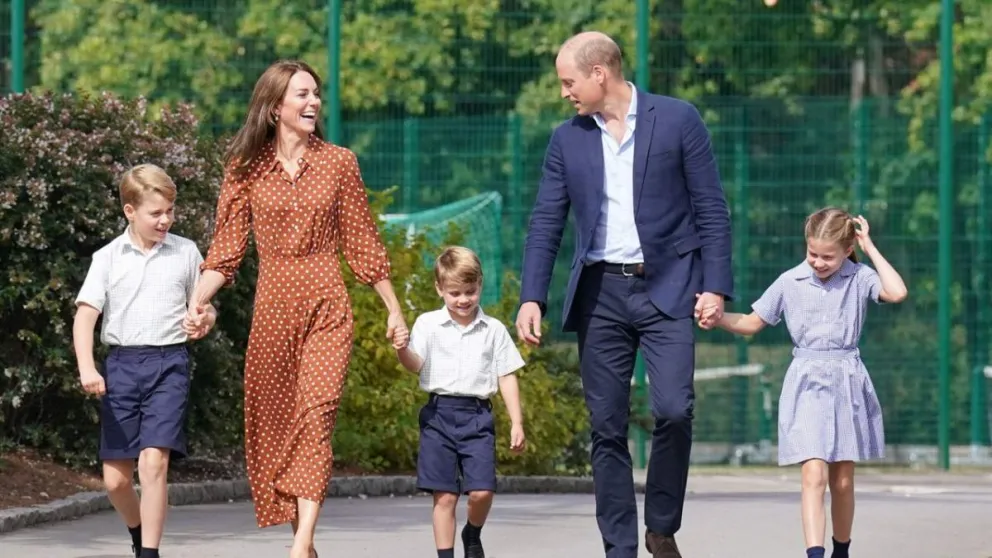 Advierten que Kate Middleton y el príncipe Guillermo son demasiados autoritarios en la crianza sus hijos
