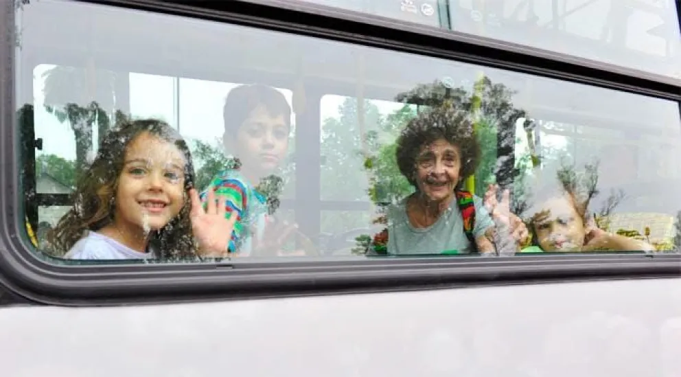 Regalo de reyes: SAETA dispuso que este viernes los niños y niñas viajen gratis