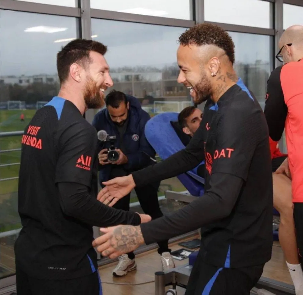 Atención Messi: PSG quiere cambiar a Neymar por un jugador que tiene una llamativa obsesión con Leo