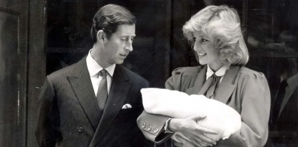 La despiadada y cruel frase que Carlos III le dijo a Lady Di cuando nació el príncipe Harry