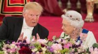 Reina Isabel II junto a Donald Trump