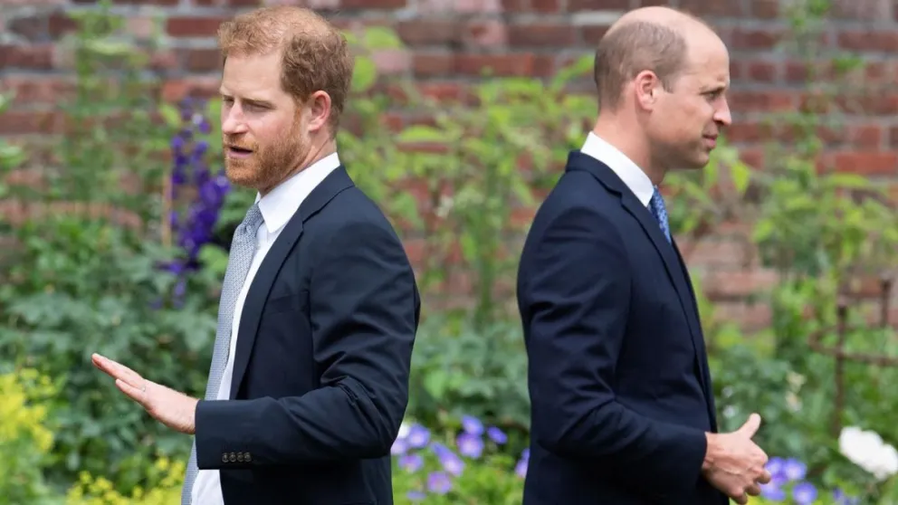 El príncipe Harry acusó a Guillermo de recibir dinero de la prensa a cambio de información confidencial