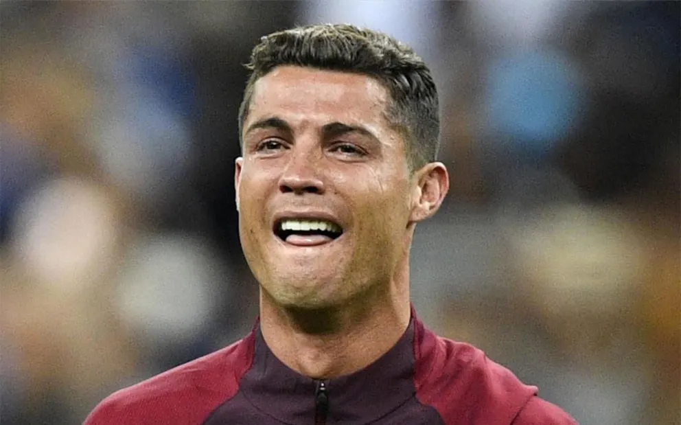 Mientras Lionel Messi sigue rompiendo récords, Cristiano Ronaldo recibió una triste noticia que lo aleja aún más de las primeras planas