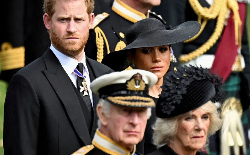 Aseguran que Carlos III habría pedido una "Sala de Guerra" para combatir al príncipe Harry