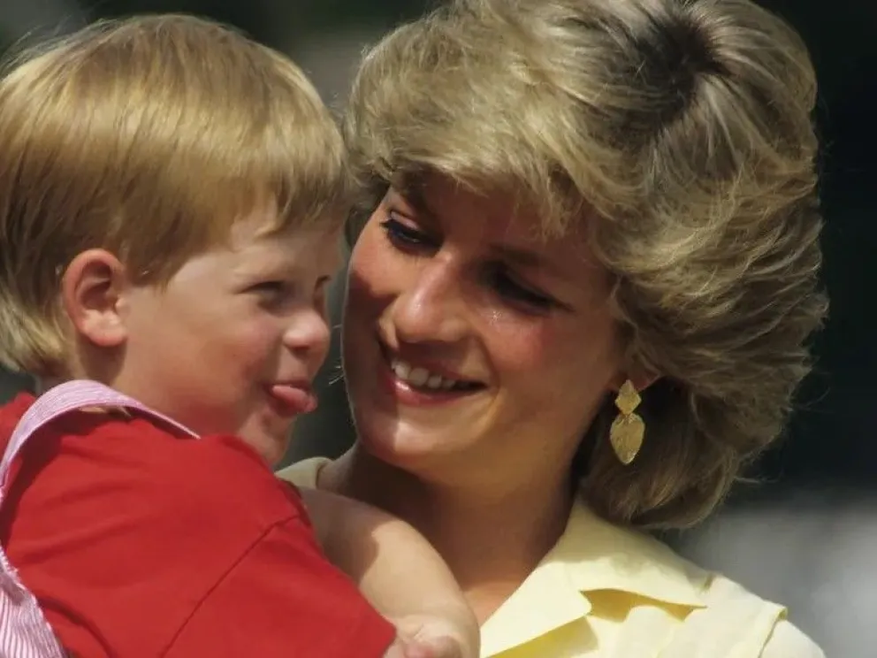 Harry enfurecido: durísimo con Lady Di en su libro Spare