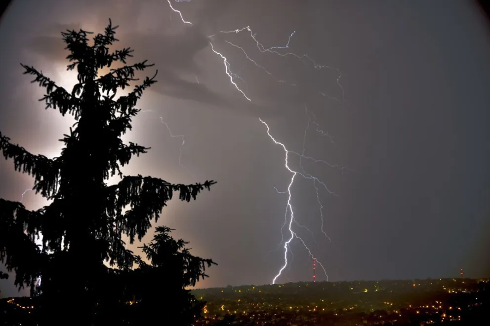 Tiempo en Salta: hay alerta naranja y amarilla por tormentas fuertes en distintos puntos de la provincia