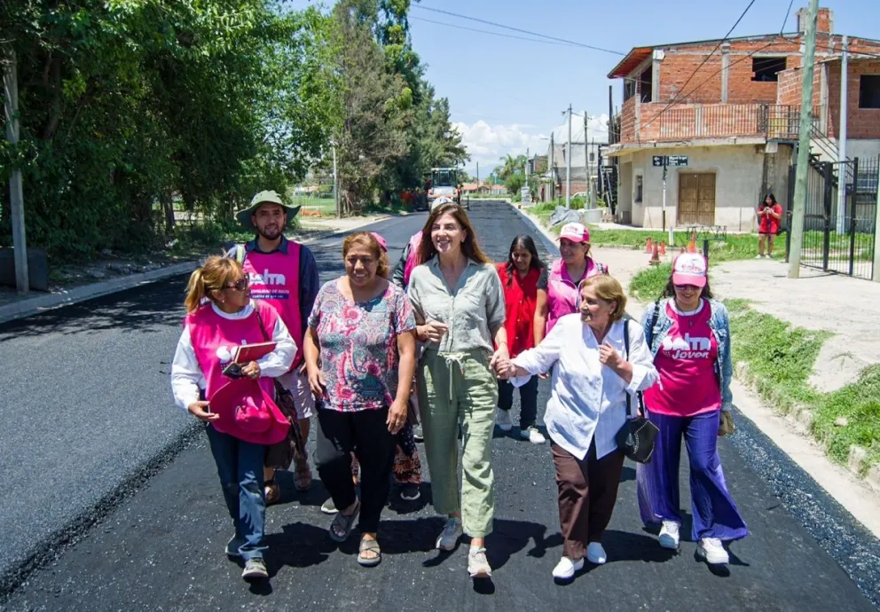 Bettina Romero supervisó obras del Plan de Erradicación de calles de tierra y reveló cómo van  los demás proyectos