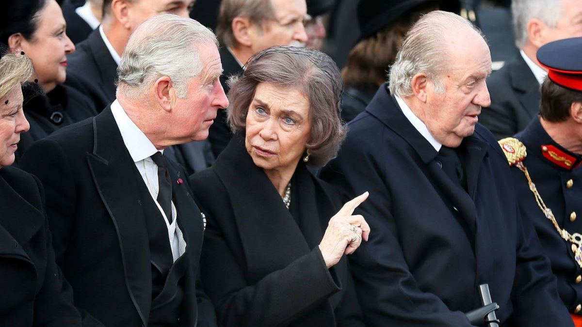 REINA SOF&Iacute;A