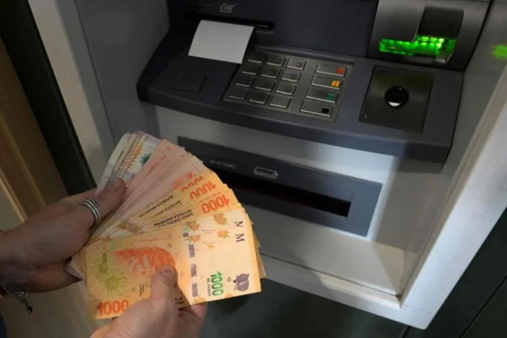Los empleados públicos provinciales recibirán el bono extraordinario durante la semana que viene