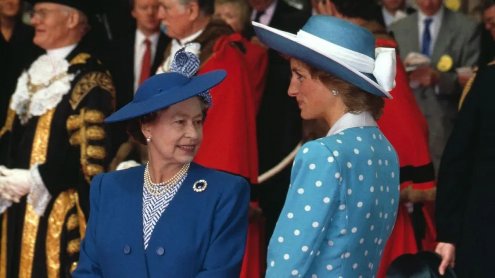 Harry recordó la terrible e incomprensible reacción que tuvo Isabel II cuando Lady Di intentó abrazarla