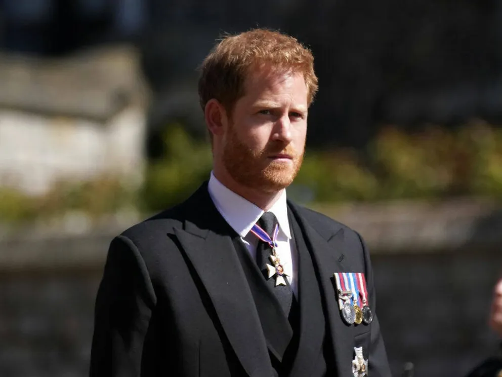 El príncipe Harry confirmó que vio "The Crown" y contó lo qué más llamó su atención
