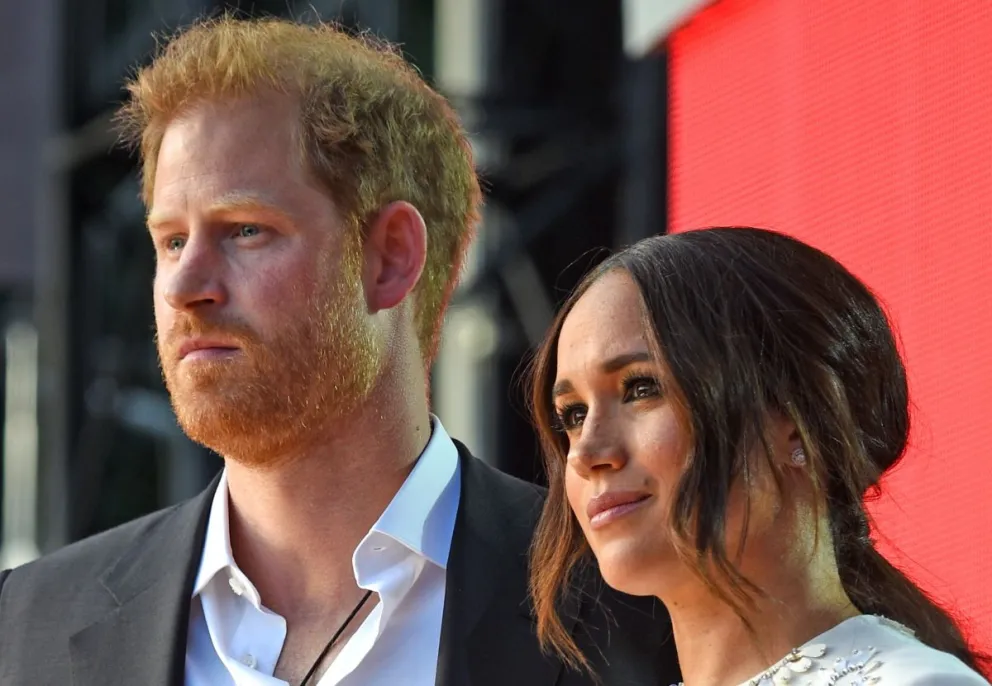 Esta fue la desastrosa y peligrosa experiencia del príncipe Harry al intentar cocinar algo para Meghan