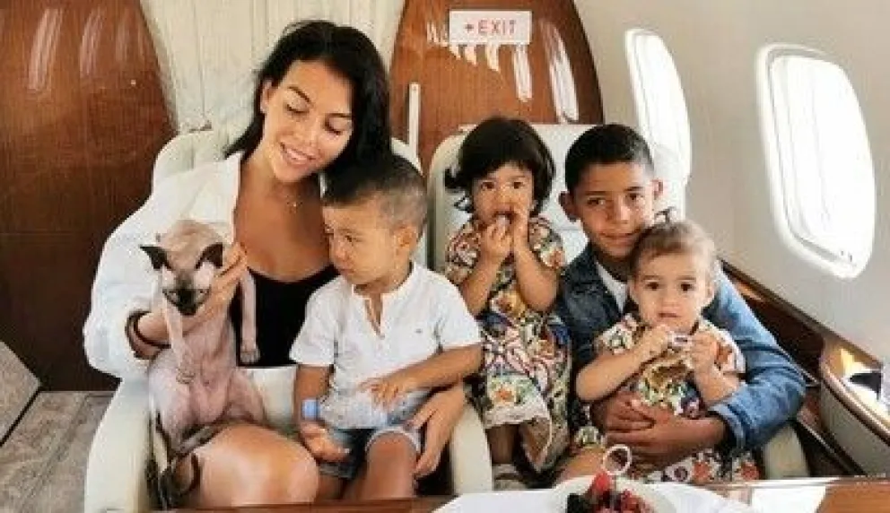 Así disfruta sus días Georgina Rodriguez con sus hijos en Arabia Saudita