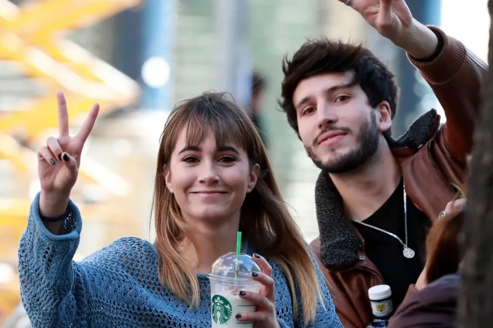 ¡A los besos en una discoteca! : Aitana y Sebastián Yatra confirman su relación