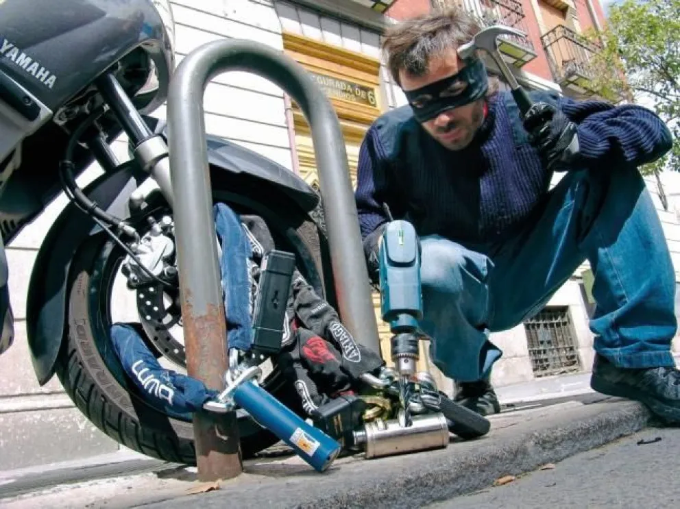 Un salteño mostró su preocupación en redes sociales luego del robo se su motocicleta