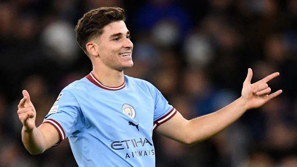 Bomba en el mercado: el club que quiere a Julián Álvarez tras la posible sanción al Manchester City