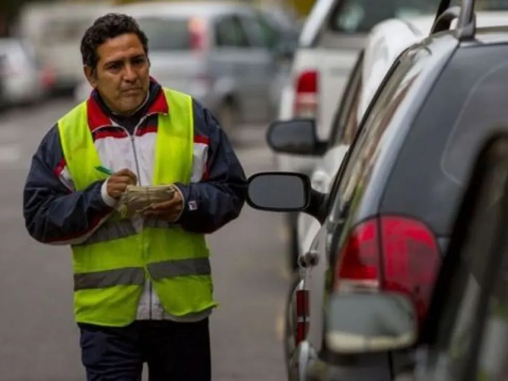 Confirmaron que el cobro digital para el estacionamiento medido está en espera de su dictamen