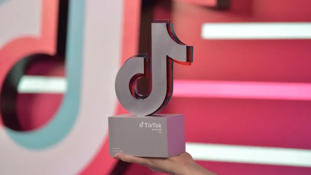 Yami Safdie: ella es la argentina que está nominada como mayor influencer en los TikTok Awards