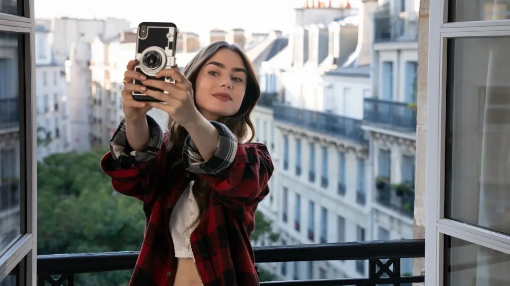 Impactante revelación: Este es el impresionante motivo por el que Lily Collins no disfruta de sus logros