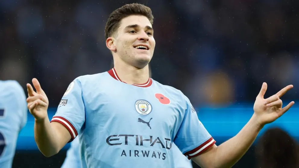 La estrella del momento: Julián Álvarez conquista Europa y presiona a Pep Guardiola para ser titular