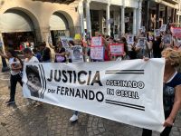 Entre lágrimas, salteños salieron a reclamar por Fernando Báez Sosa: "Que sea cadena perpetua para los asesinos”