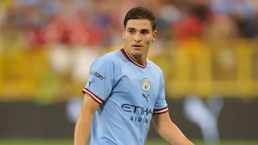 Pep Guardiola hace oídos sordos: Julián Álvarez recibió una advertencia de cara al próximo partido