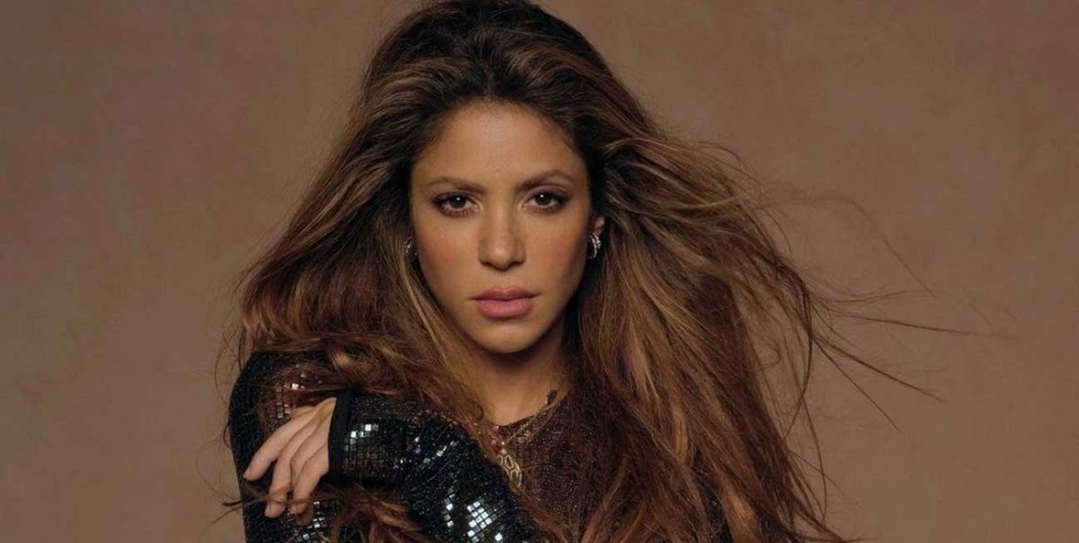 El vestido de la venganza que uso Shakira, similar al de Lady Di: ¡dolida  sí, derrotada jamás! | Voces Criticas - Salta - Argentina