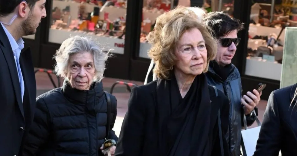 Llanto y dolor: Estas son las durísimas imágenes de la reina Sofía en el funeral de Constantino II