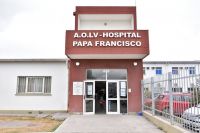 Impotente relato: el papá de la bebé que nació en la calle, habló sobre el pésimo servicio del Hospital Papa Francisco