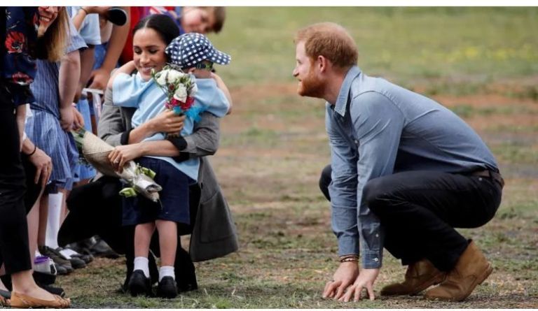 Consideran que Harry idealiza a su esposa Meghan Markle.