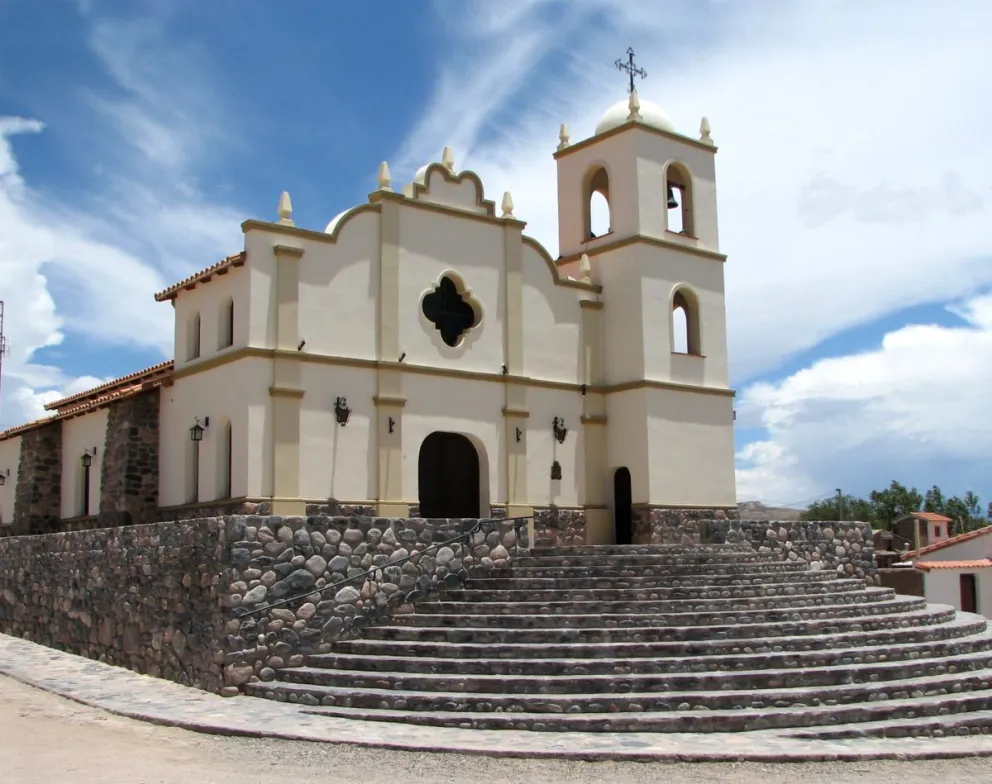 La Banda del Anticristo ataca de nuevo: esta vez, la víctima fue la iglesia de Angastaco