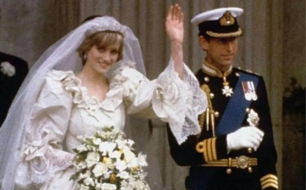 Fotos: la letal venganza de Lady Di hacia Carlos III con este reconocido actor
