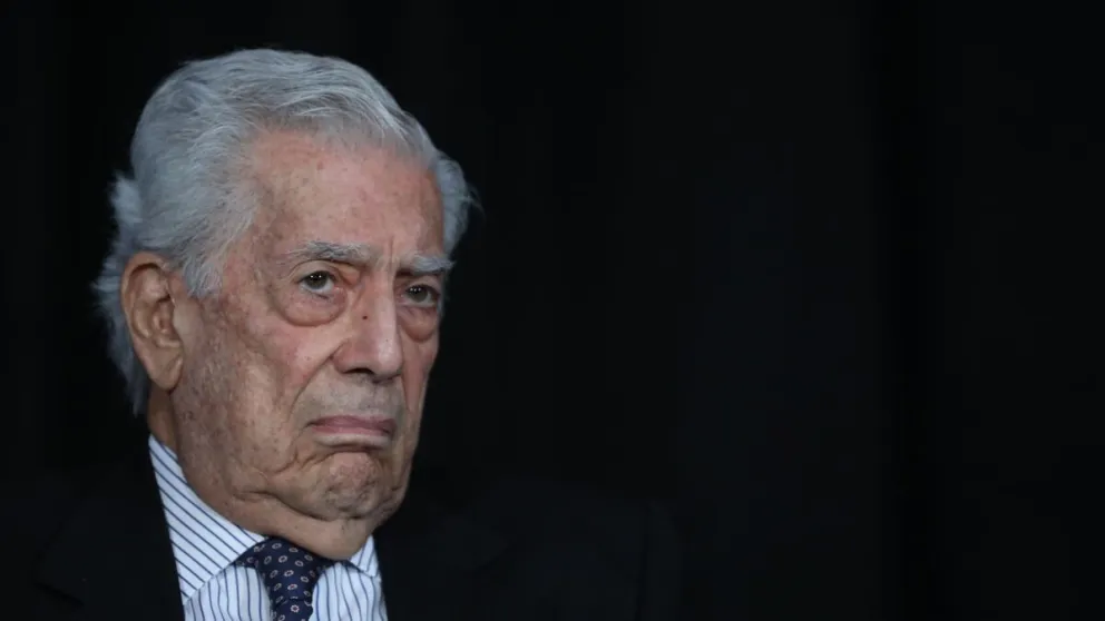 Dolido y angustiado, Mario Vargas Llosa se despacha brutalmente contra Isabel Preysler