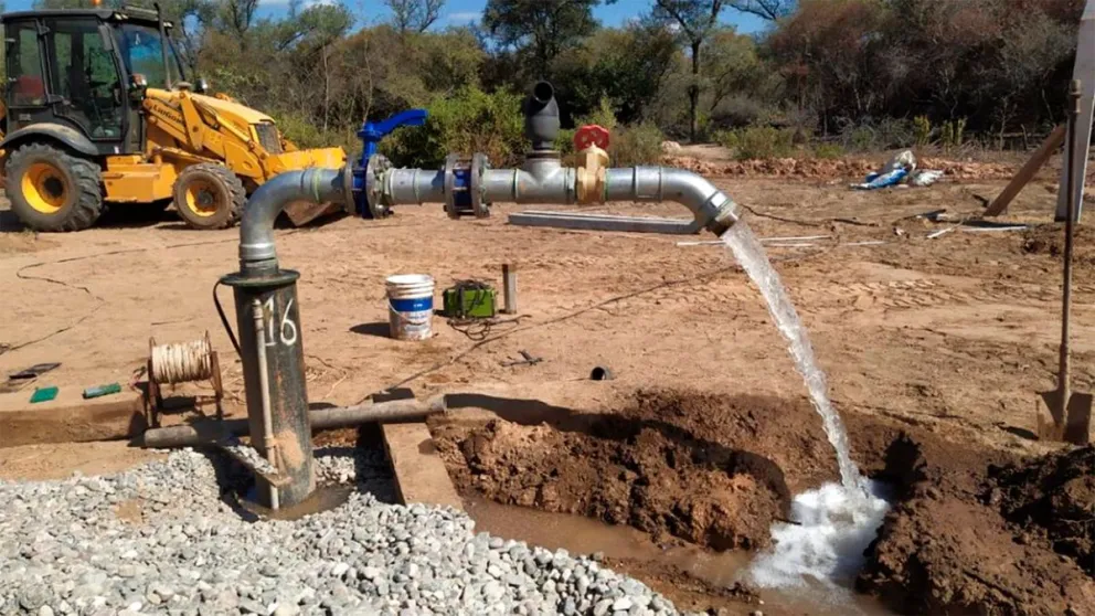 Orán: el gobierno ejecuta tres nuevos pozos de agua para dar solución ante la crisis hídrica