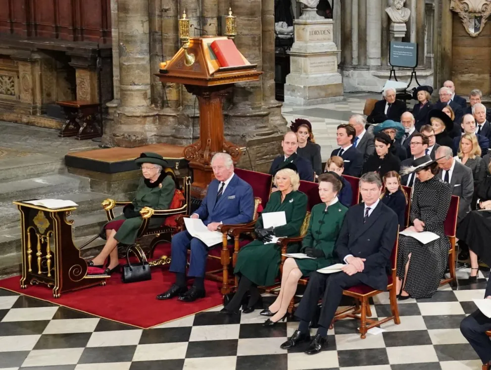 Estos son los trabajos que hacen los miembros de la Familia Real Británica por los que no perciben sueldo del Palacio