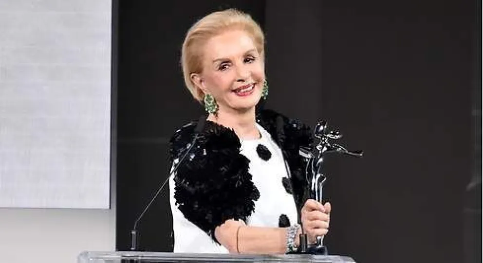 Carolina Herrera comparte cuál es su tono labial favorito y el que deben usar las mujeres elegantes y sofisticadas