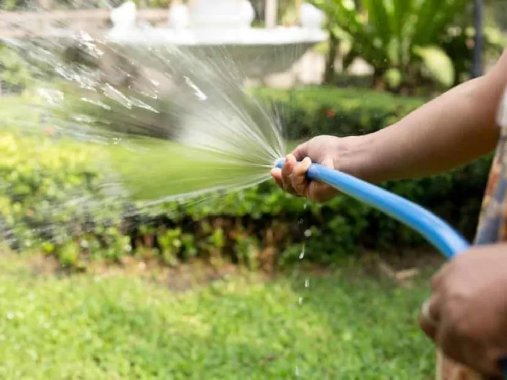 ¡A cuidar el agua! En medio de la crisis hídrica, Aguas del Norte controlará si hay derroche en los barrios salteños