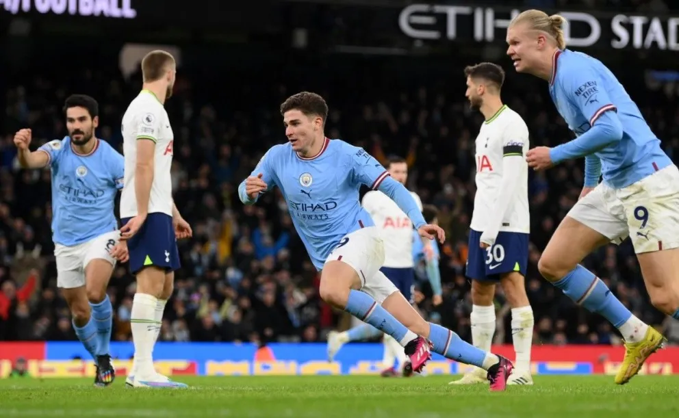 La pésima noticia que recibió el Manchester City que podría culminar en la salida de Julián Álvarez