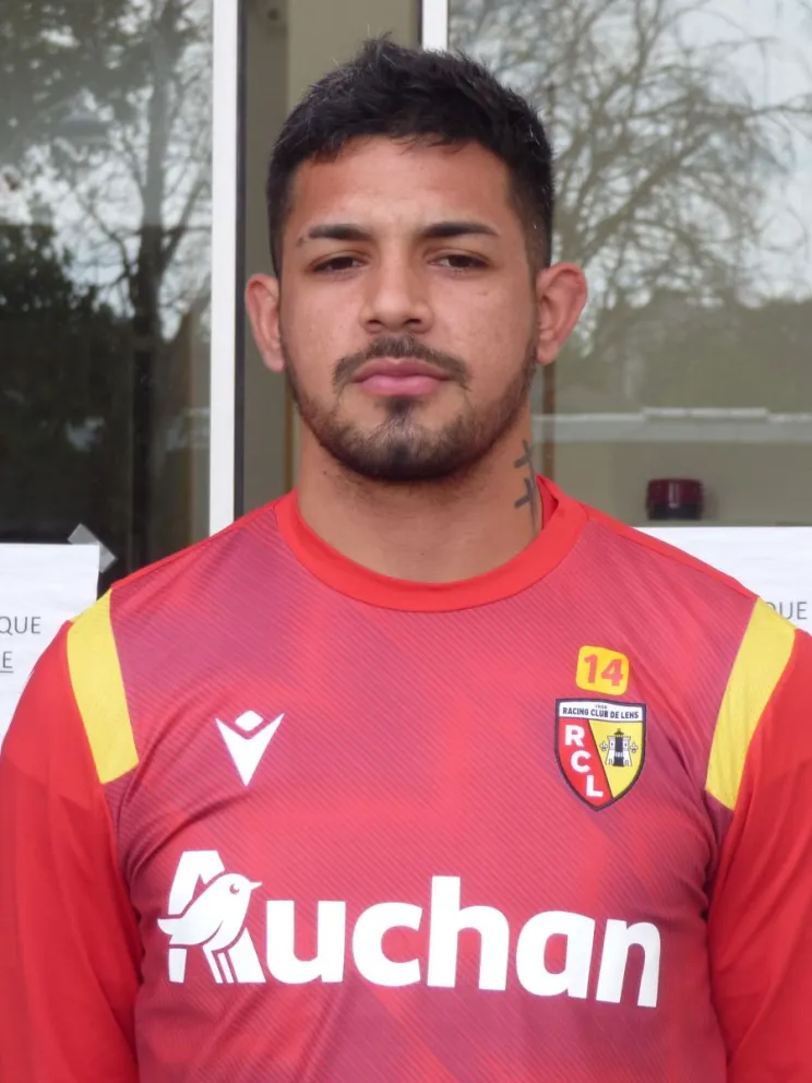 El futbolista argentino Facundo Medina se burló de los franceses en su propio país