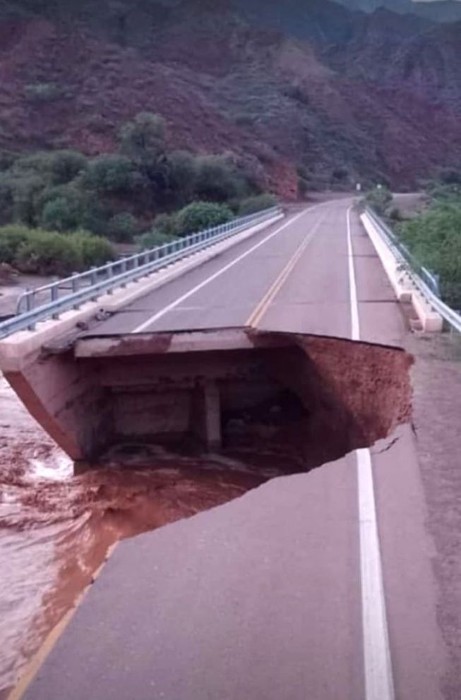 Se derrumbó el puente Morales que conecta con Cafayate: autoridades habilitaron un nuevo tramo para circular